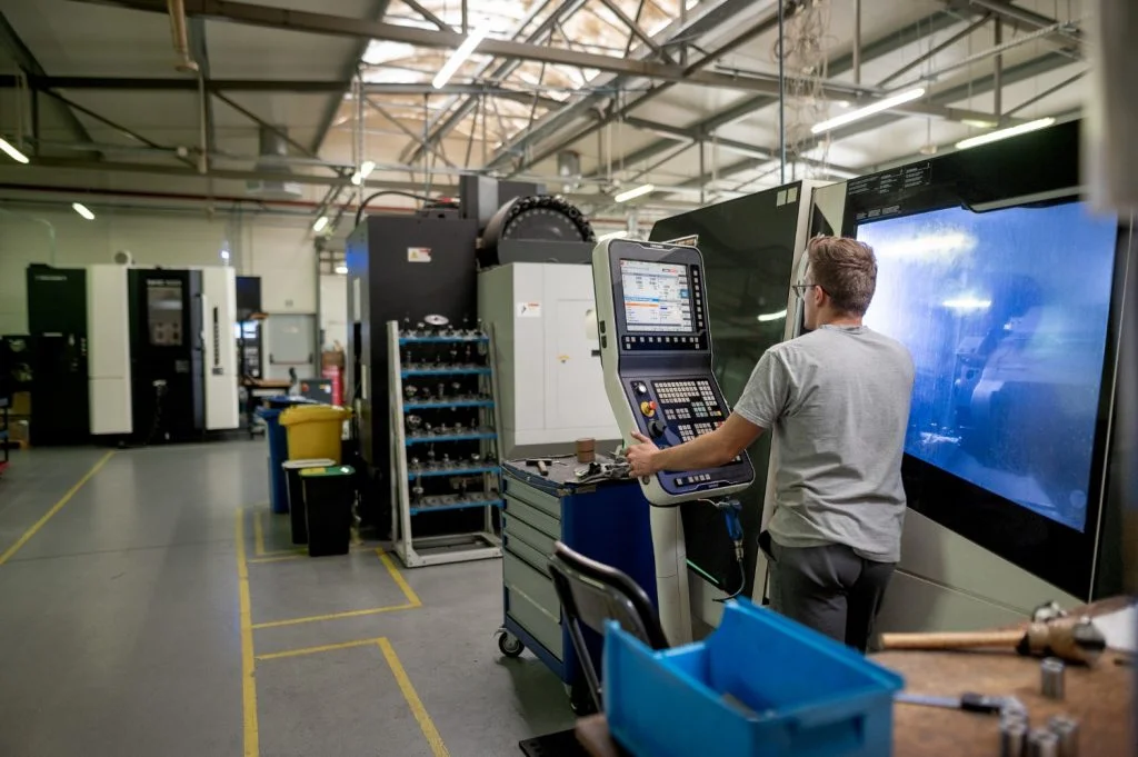 Operatore CNC.